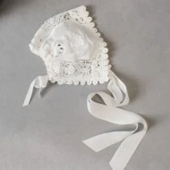 Grace Lace Bonnet(Grace Lace Bonnet) -Tiny Trendz Bonnet 1048