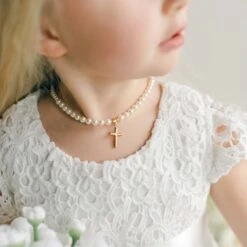 Cream Luster Pearl Necklace With Gold Cross(Cream Luster Pearl Necklace With Gold Cross)