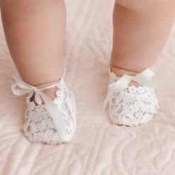 Grace Lace Booties(Grace Lace Booties)