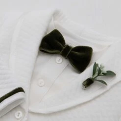Noah Green Bow Tie & Boutonniere(Noah Green Bow Tie Boutonniere)