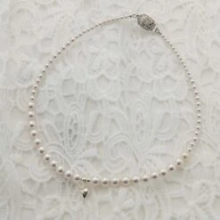 White Luster Pearl Necklace With Silver Heart(White Luster Pearl Necklace With Silver Heart)
