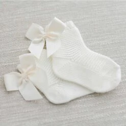 Garter Stitch Socks With Bow(Condor Garter Stitch Sock With Bow) -Tiny Trendz Ivory Garter Stitch Socks 8366