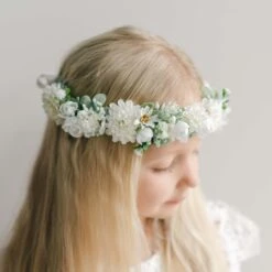 White Flower Wreath(White Flower Wreath)